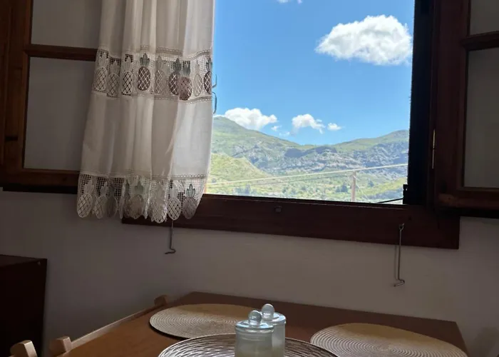 Sofia's Nyaraló Arnitha