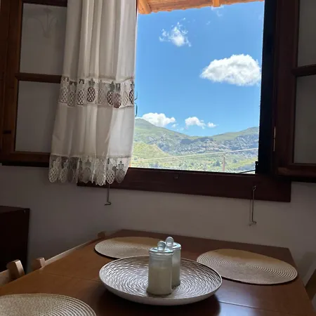 Sofia's Hébergement de vacances Arnitha